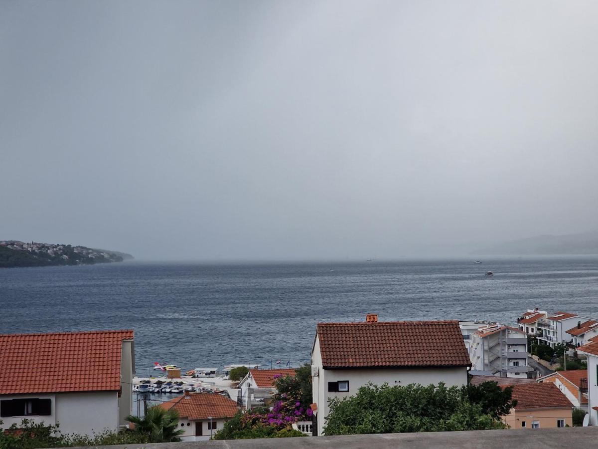 Apartmani Island Trogir Exterior foto