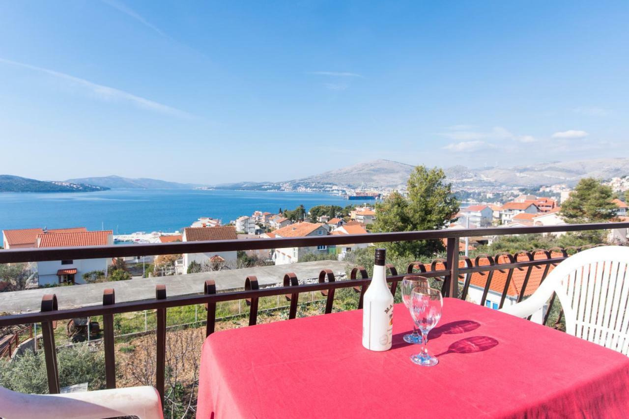 Apartmani Island Trogir Exterior foto