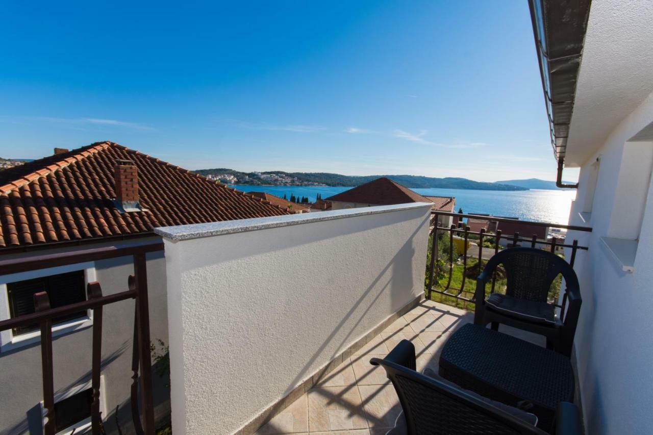 Apartmani Island Trogir Exterior foto